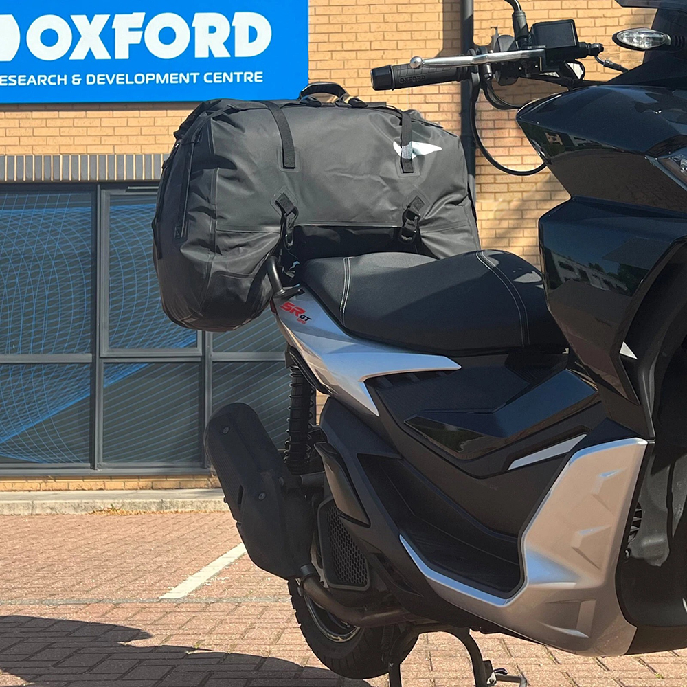 Oxford Aqua D-70 Roll Bag - Black - Image 10