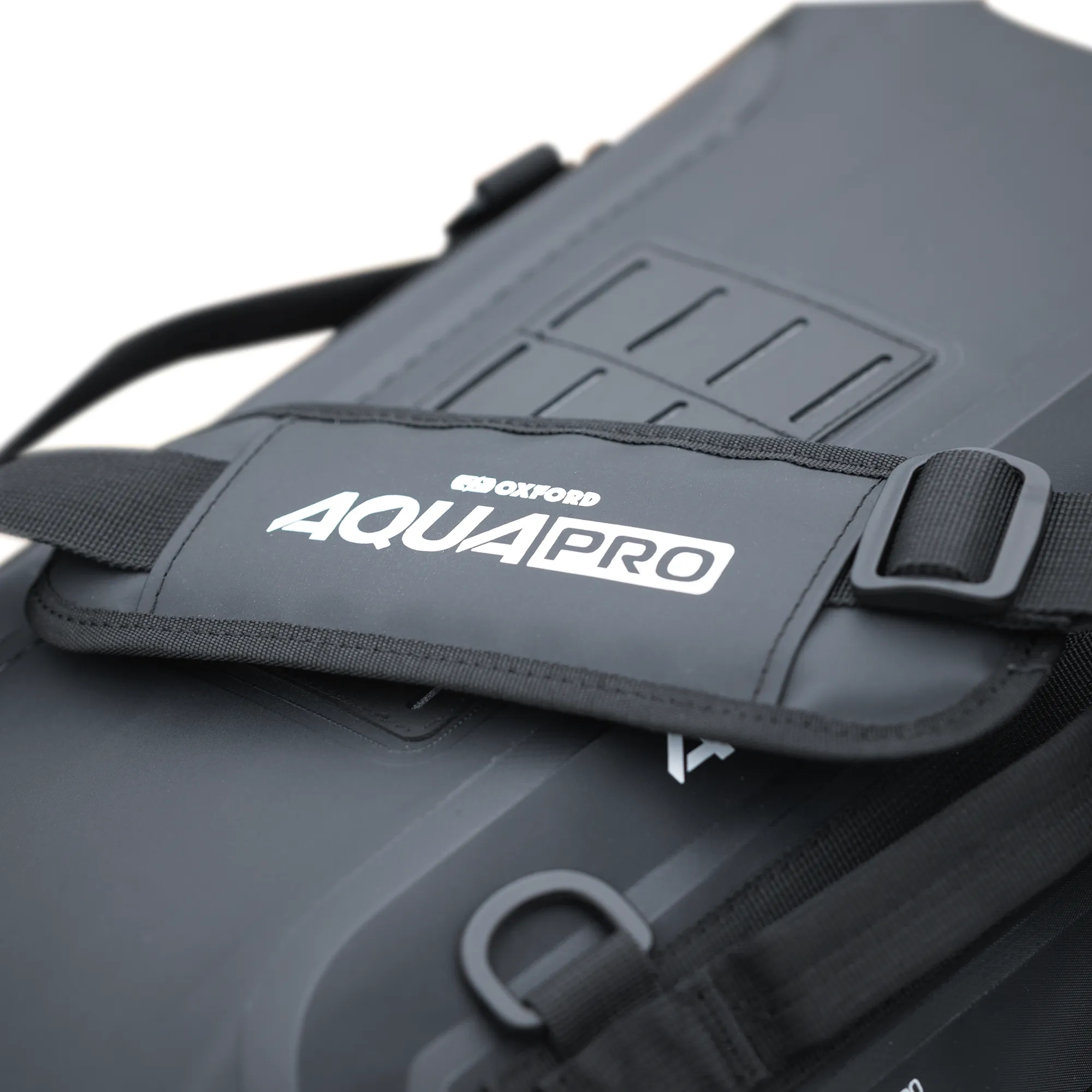 Oxford Aqua Pro DE-20 Roll Bag Black - Image 3